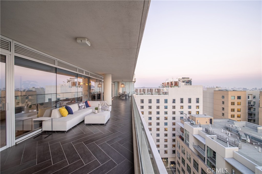 6250 Hollywood Boulevard 14F
