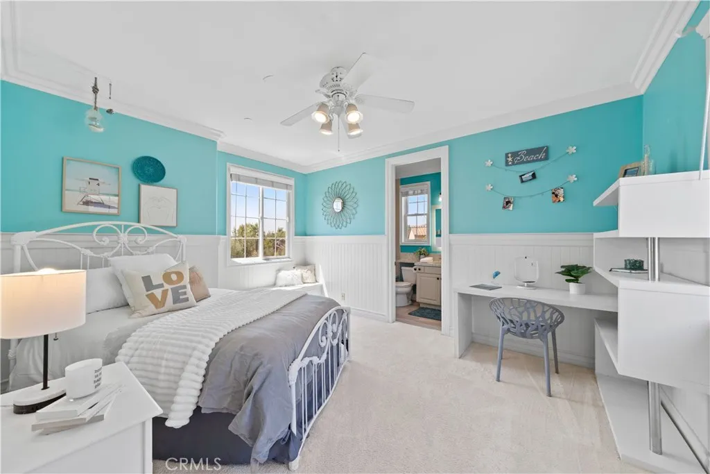 26012 Horseshoe Circle