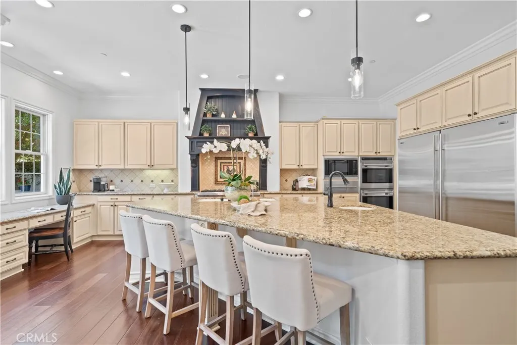 26012 Horseshoe Circle