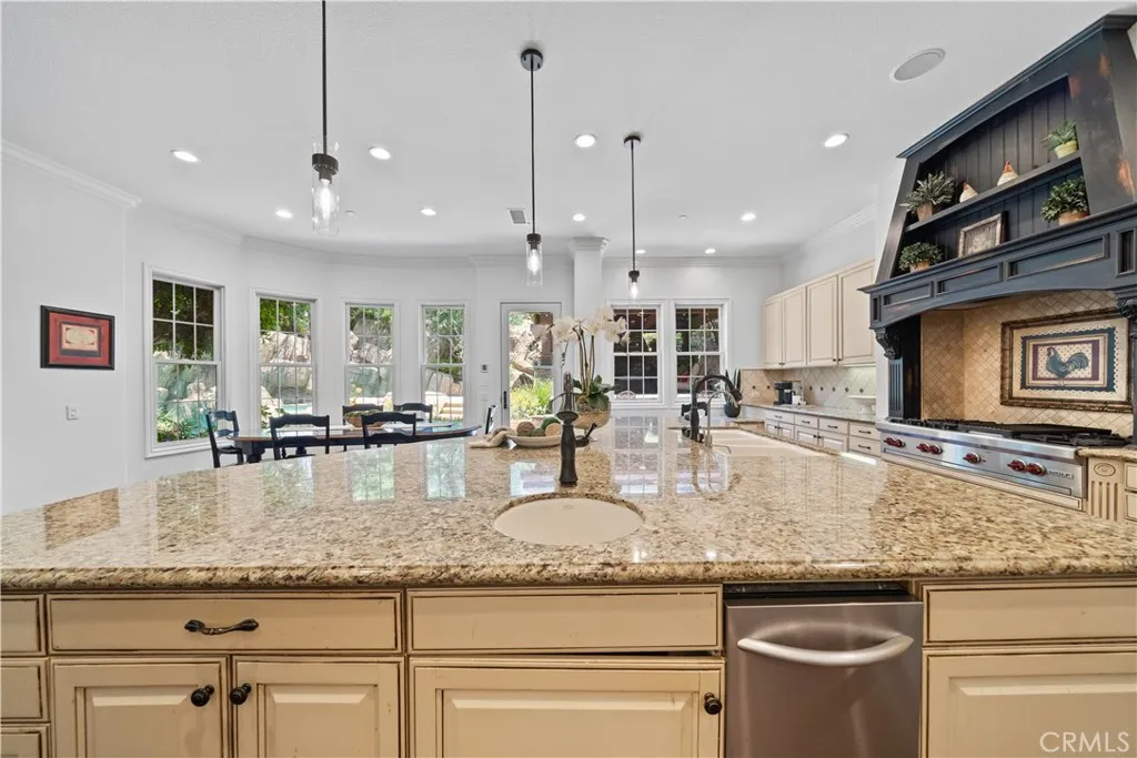 26012 Horseshoe Circle