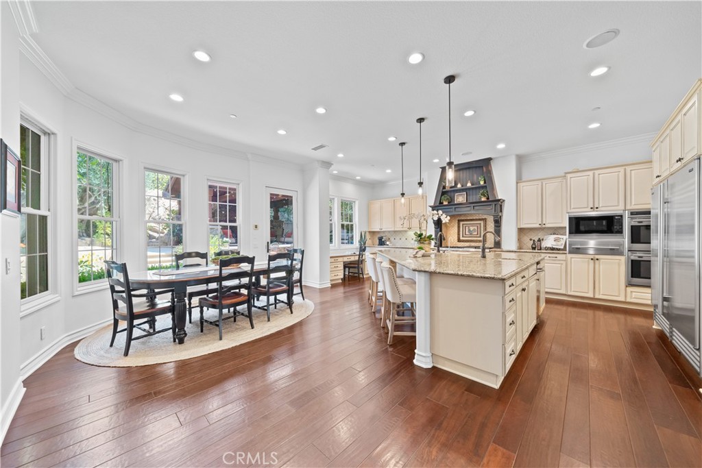 26012 Horseshoe Circle