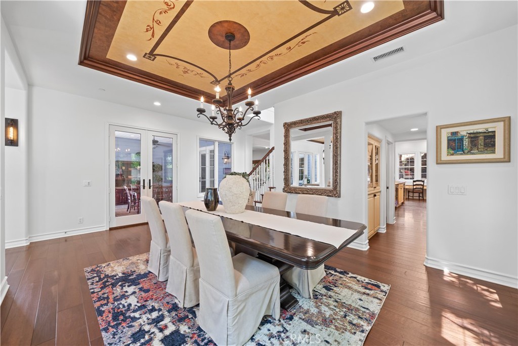 26012 Horseshoe Circle