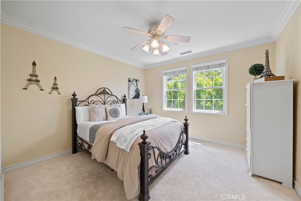 26012 Horseshoe Circle