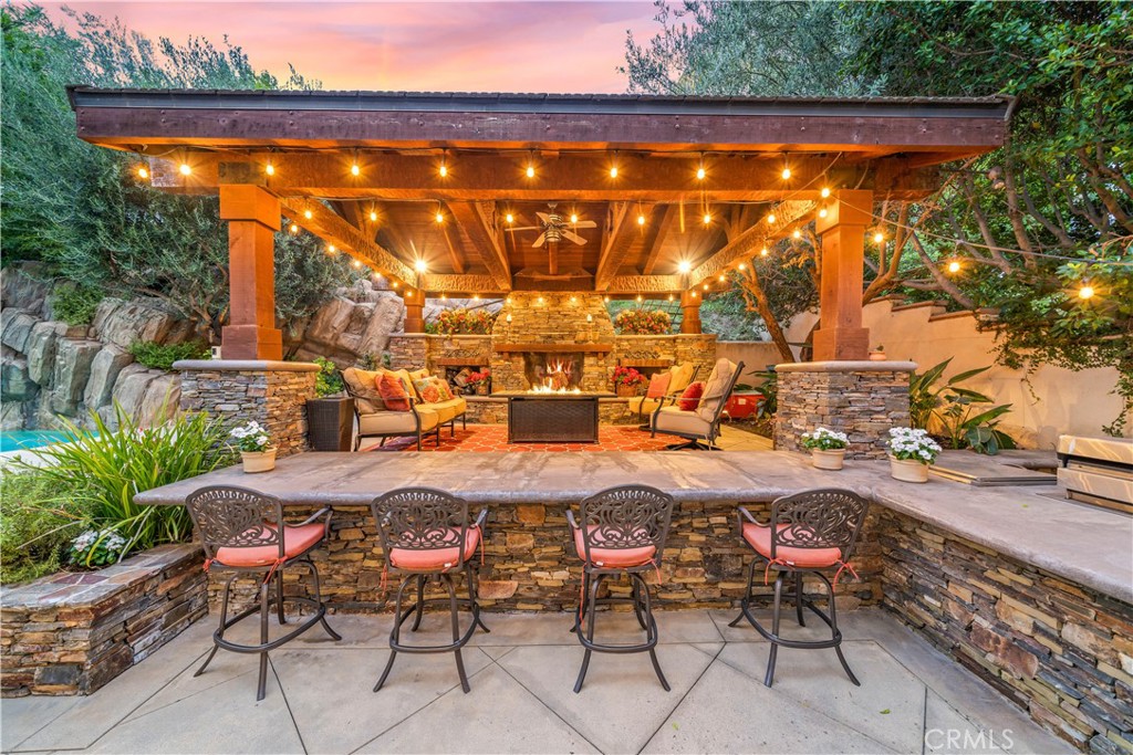 26012 Horseshoe Circle