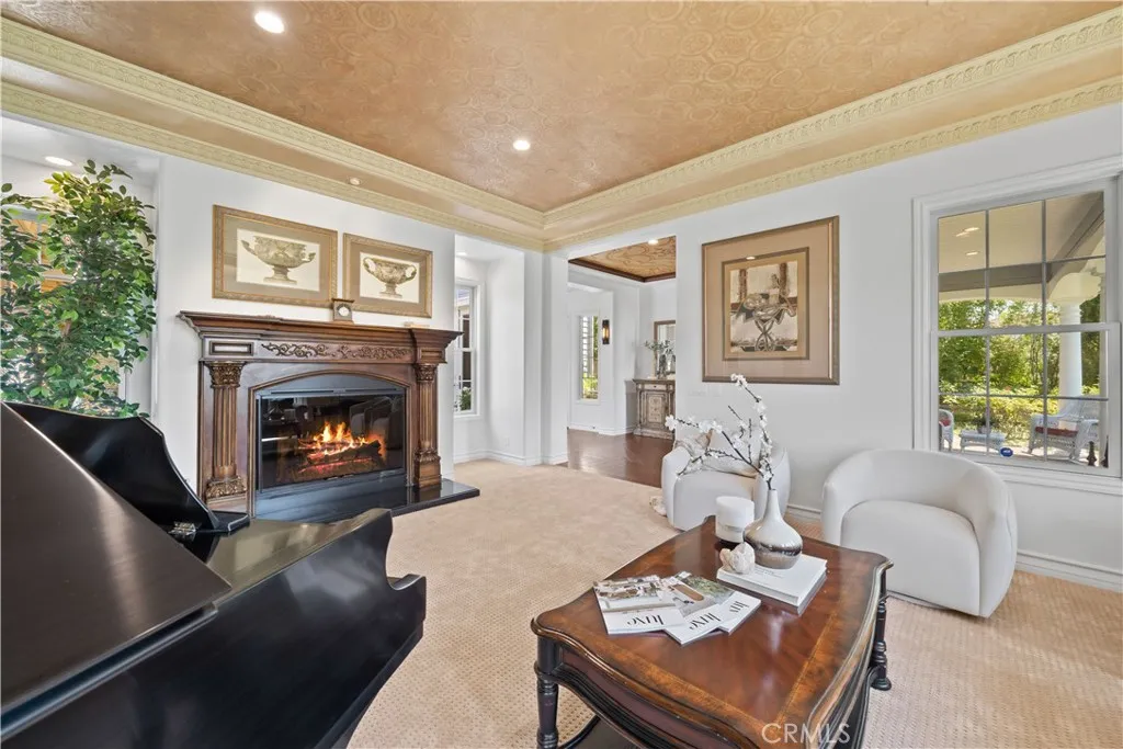 26012 Horseshoe Circle