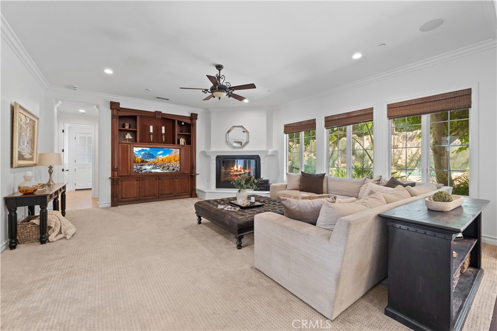 26012 Horseshoe Circle