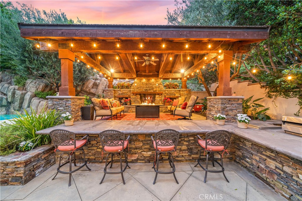 26012 Horseshoe Circle