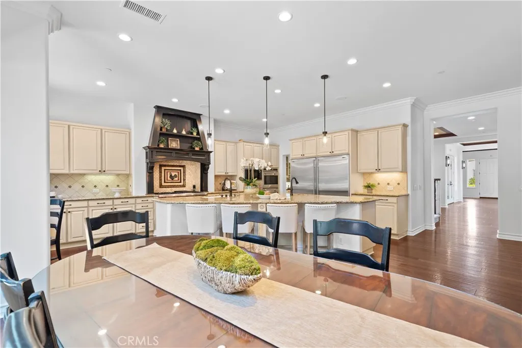 26012 Horseshoe Circle