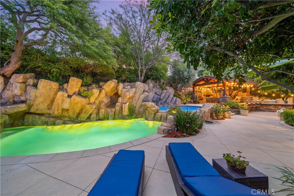 26012 Horseshoe Circle