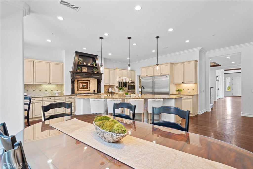 26012 Horseshoe Circle