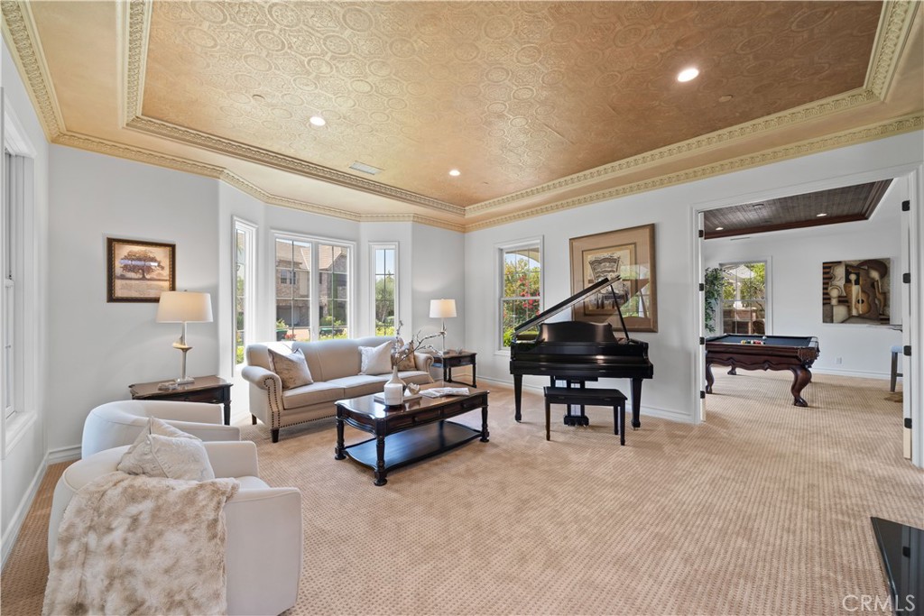 26012 Horseshoe Circle