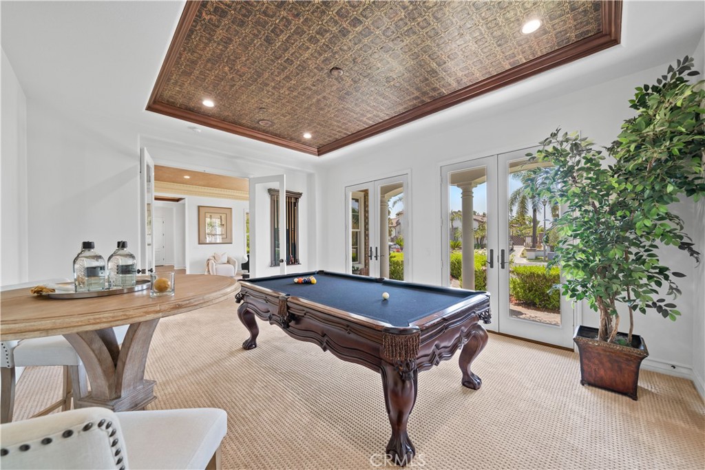 26012 Horseshoe Circle