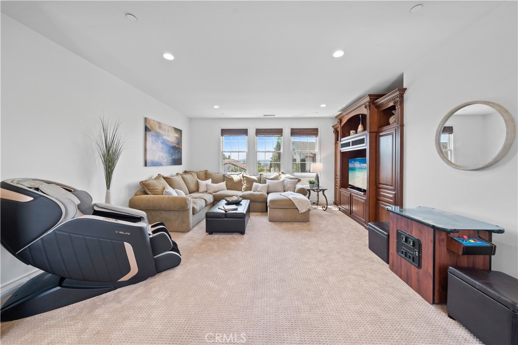 26012 Horseshoe Circle