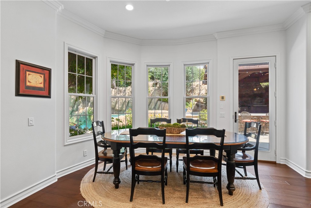 26012 Horseshoe Circle