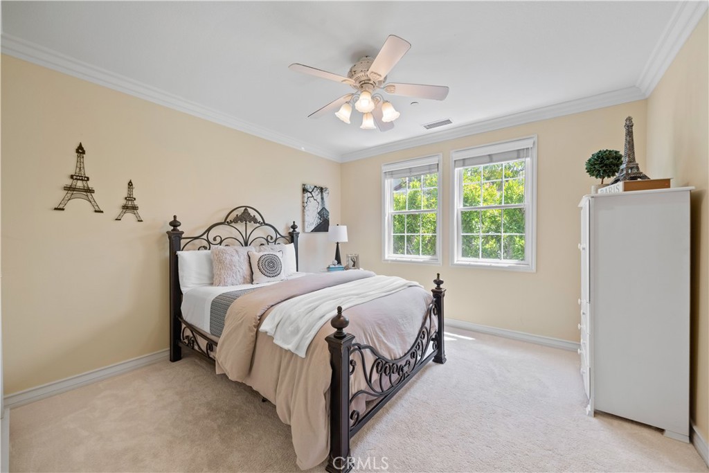 26012 Horseshoe Circle