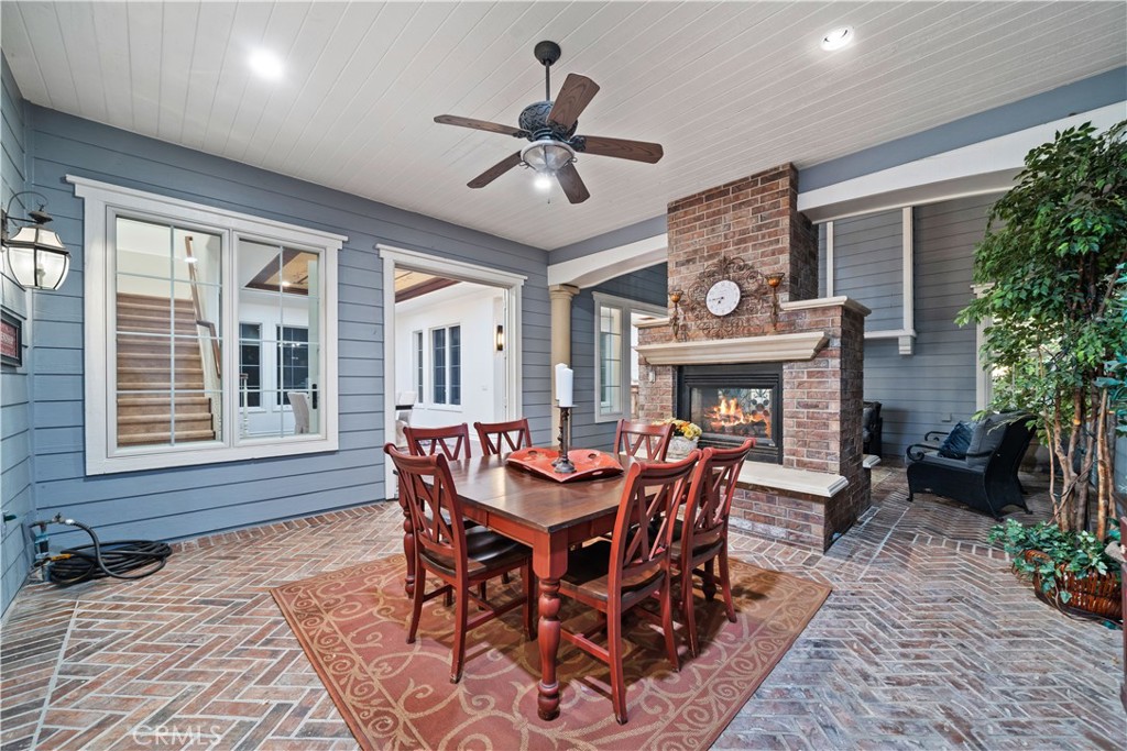 26012 Horseshoe Circle