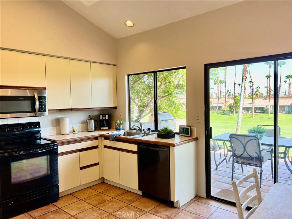 76386 Sweet Pea Way