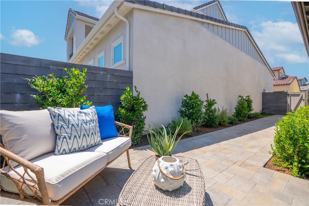 806 Sunrise Road