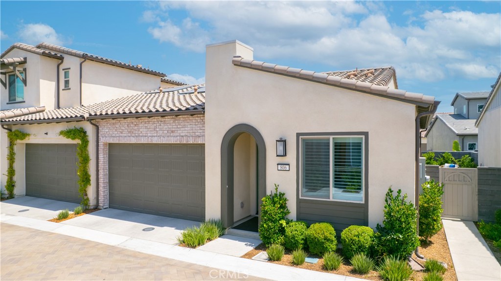 806 Sunrise Road