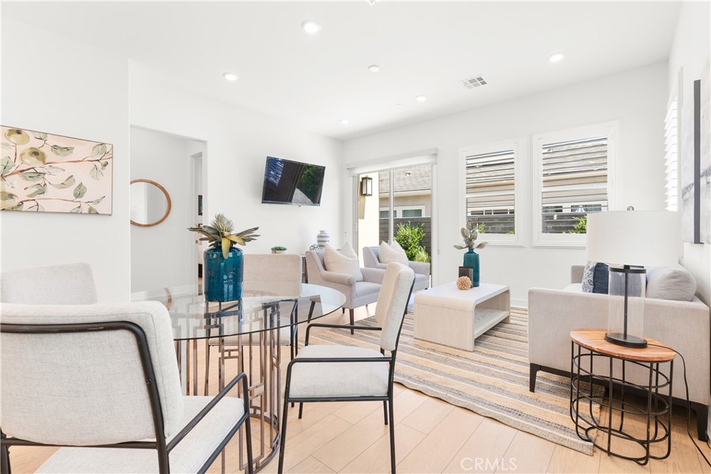 806 Sunrise Road