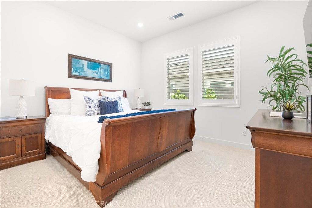 806 Sunrise Road