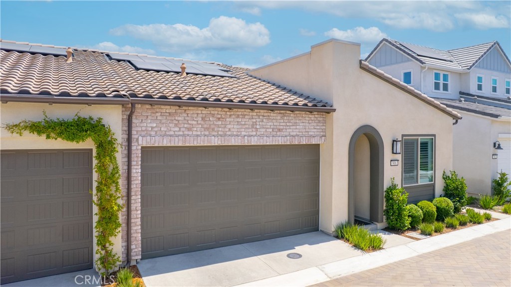 806 Sunrise Road