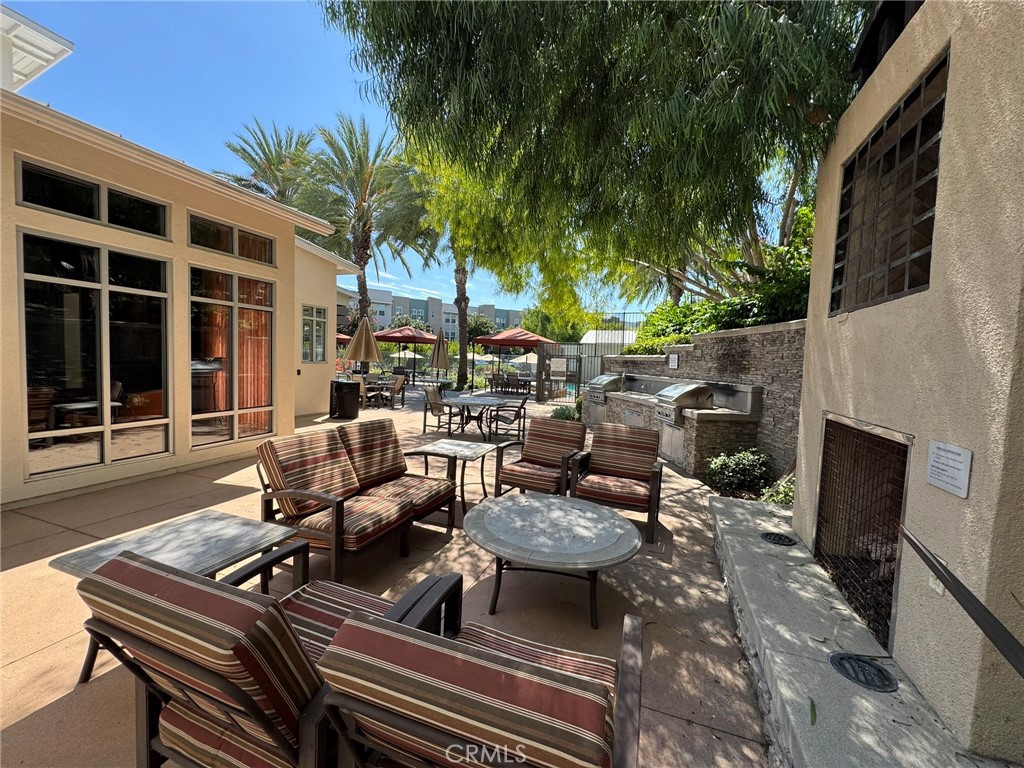 35 Vantis Drive