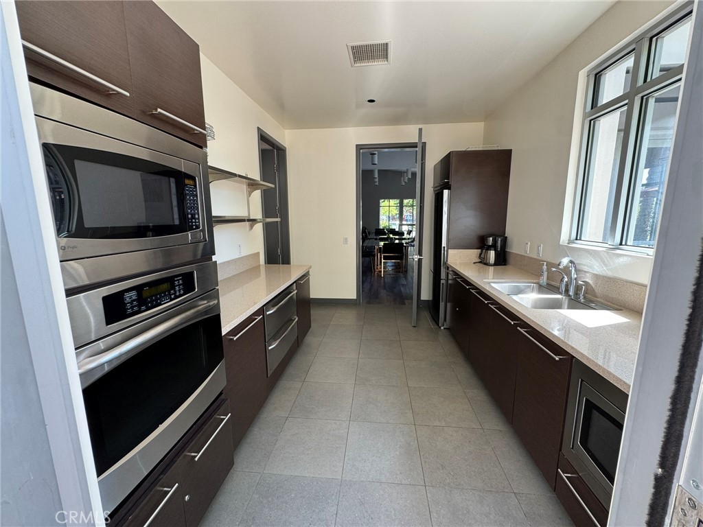 35 Vantis Drive