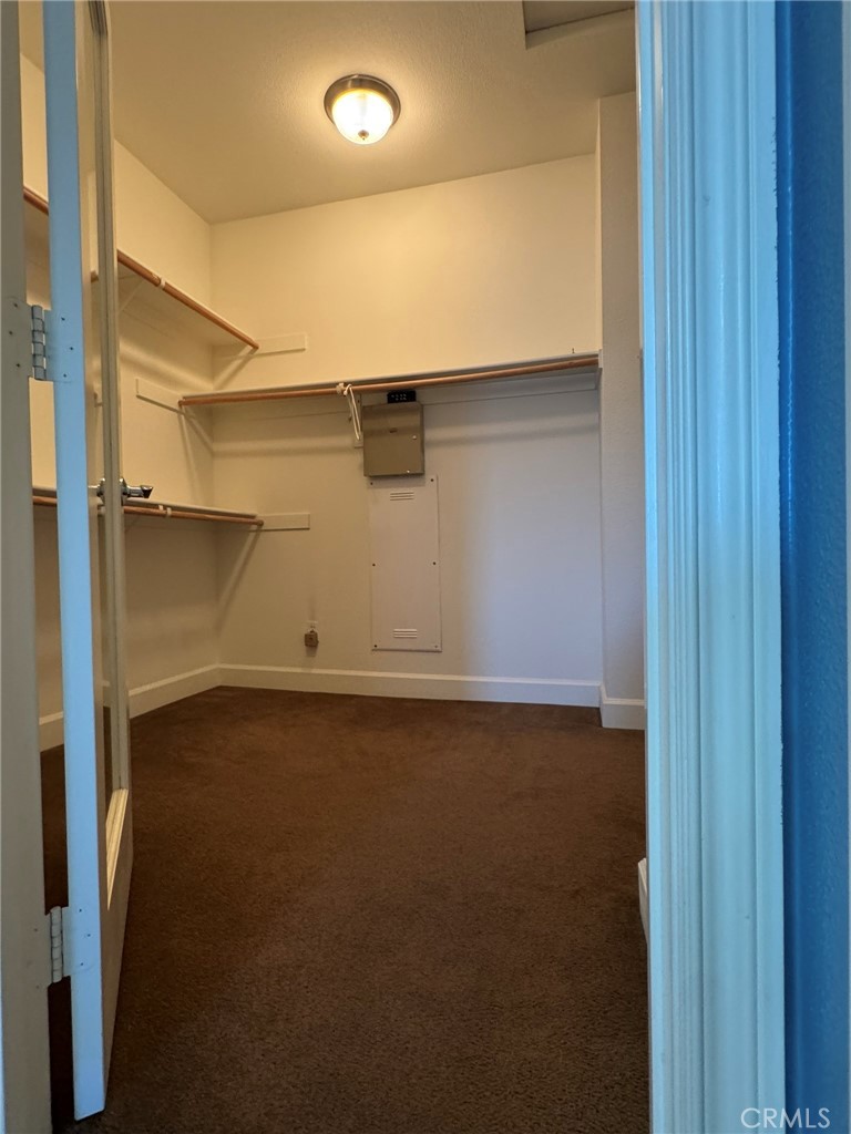 35 Vantis Drive