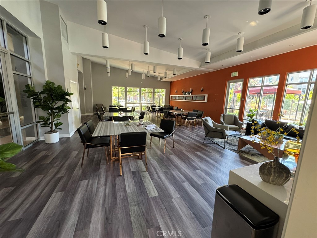 35 Vantis Drive