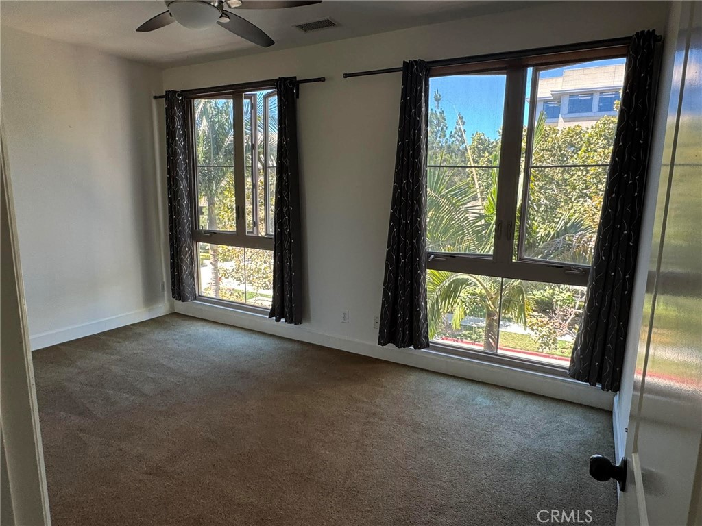 35 Vantis Drive
