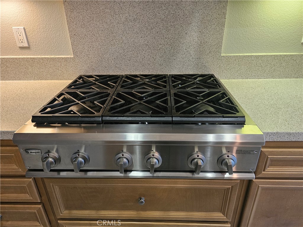 35 Vantis Drive