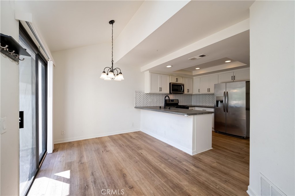 25 Clover Lane 359