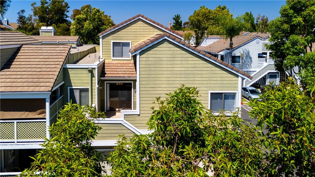 25 Clover Lane 359