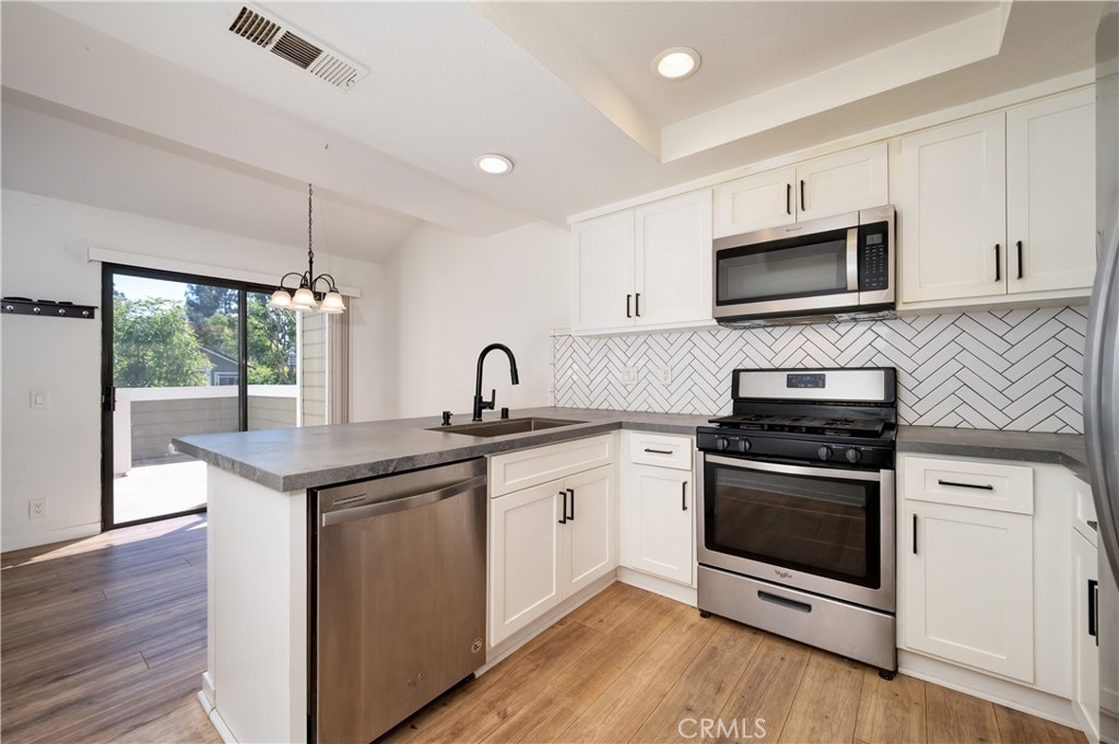 25 Clover Lane 359
