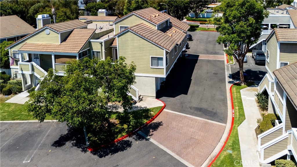 25 Clover Lane 359