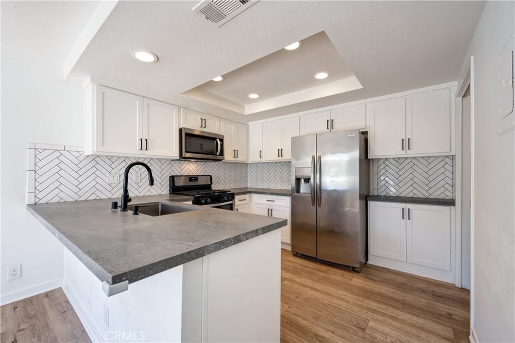 25 Clover Lane 359