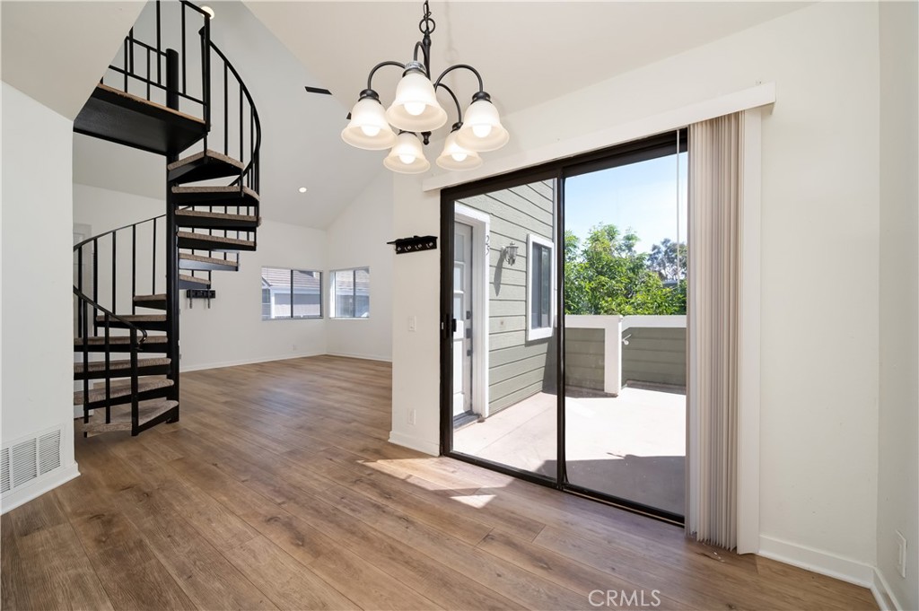 25 Clover Lane 359