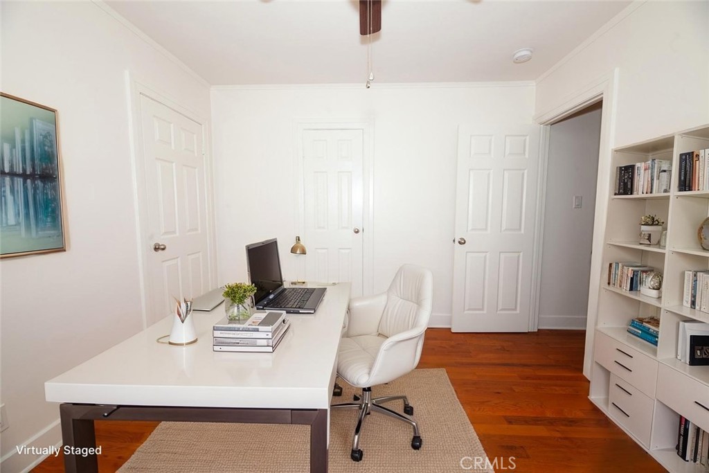 2429 W 73rd Street