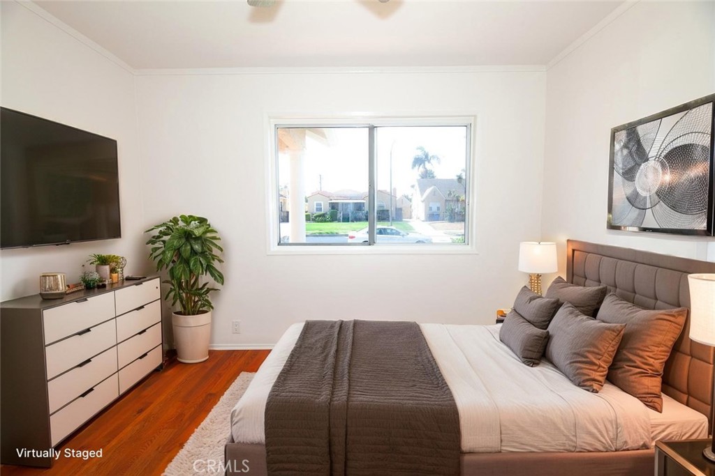 2429 W 73rd Street