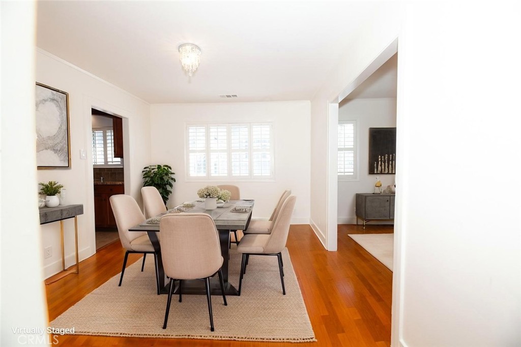 2429 W 73rd Street