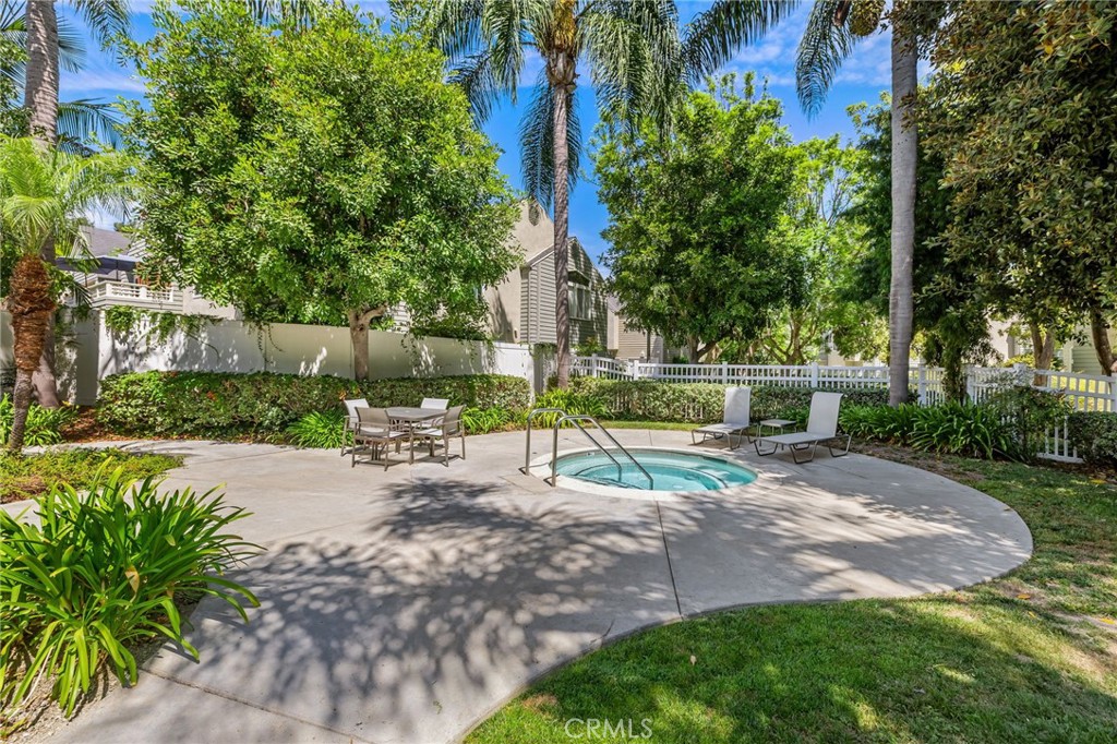 8 Summerwood