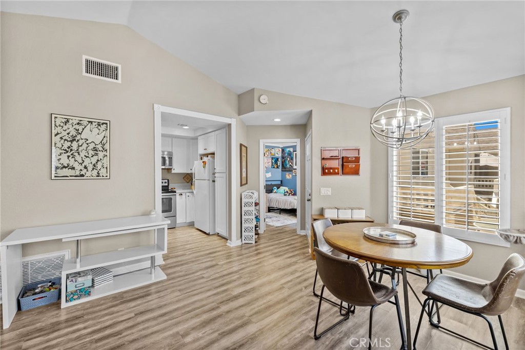8 Summerwood