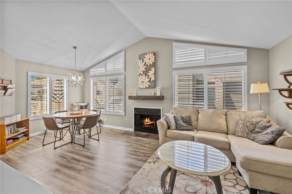 8 Summerwood