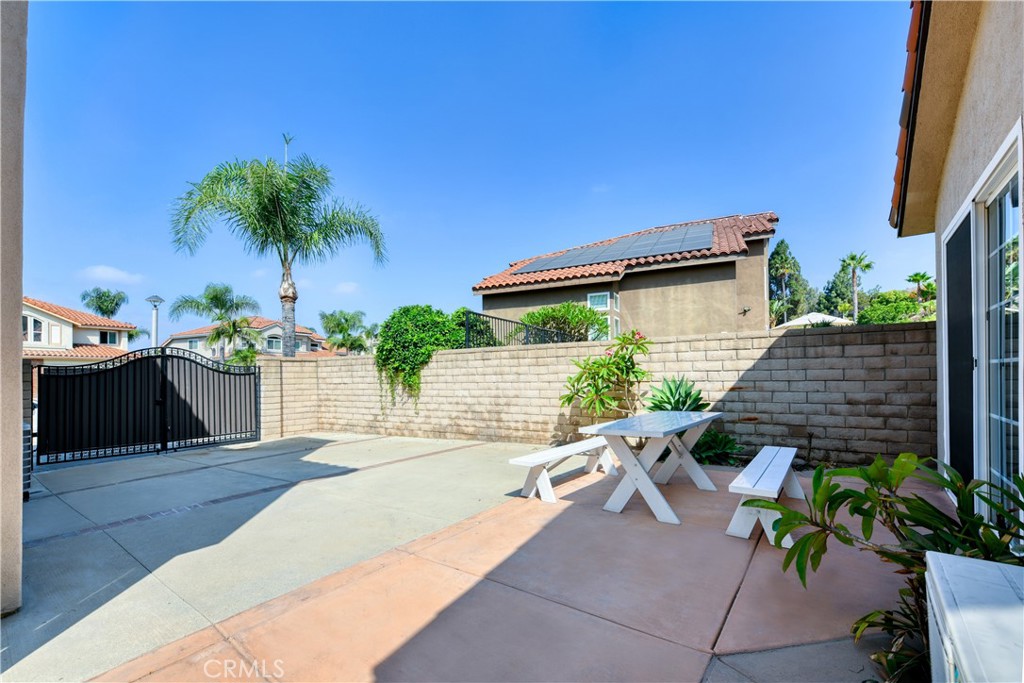 5420 Los Monteros
