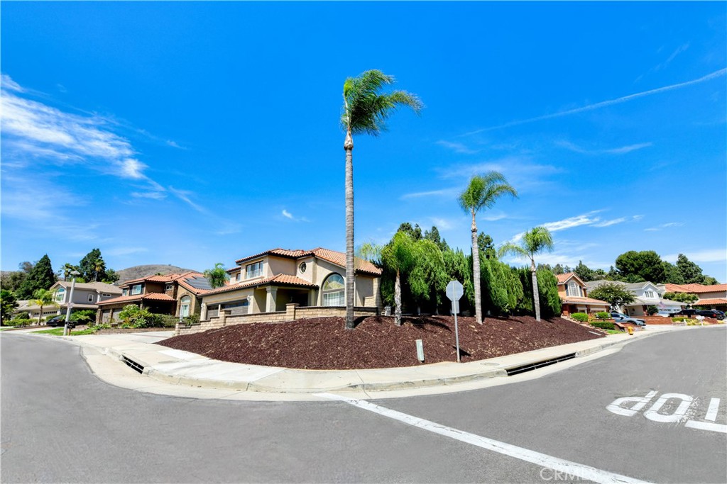5420 Los Monteros