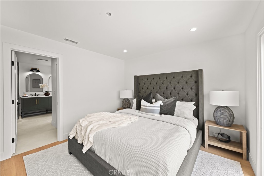 33592 Bremerton Street