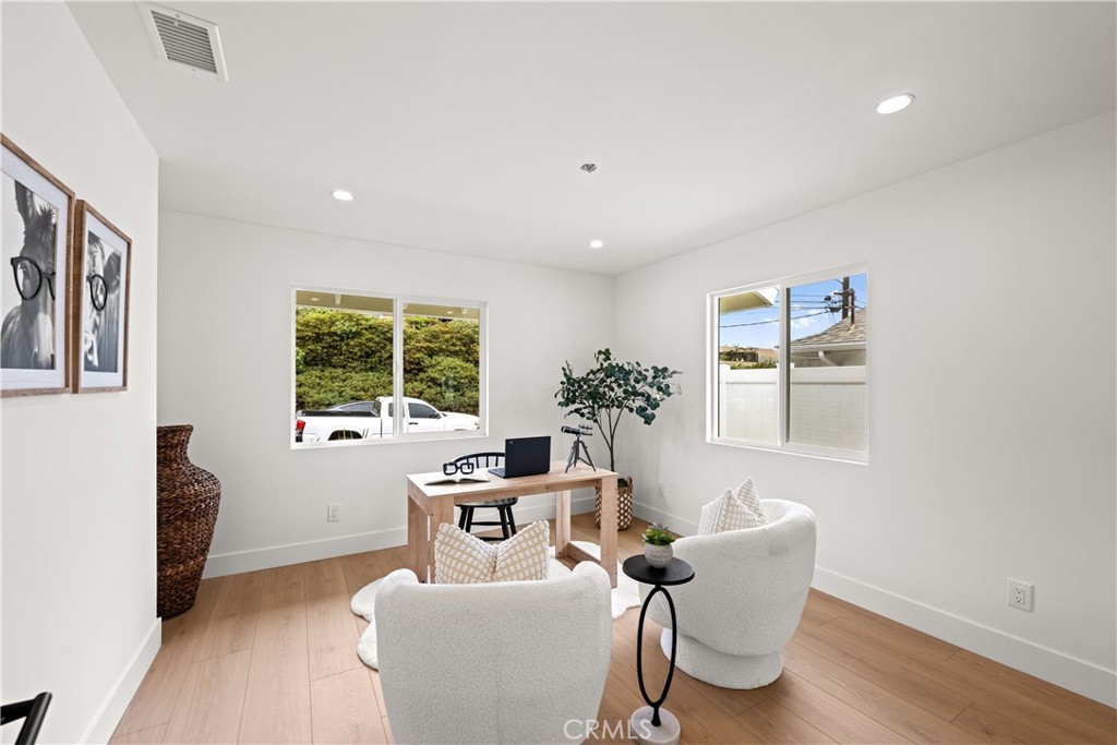 33592 Bremerton Street