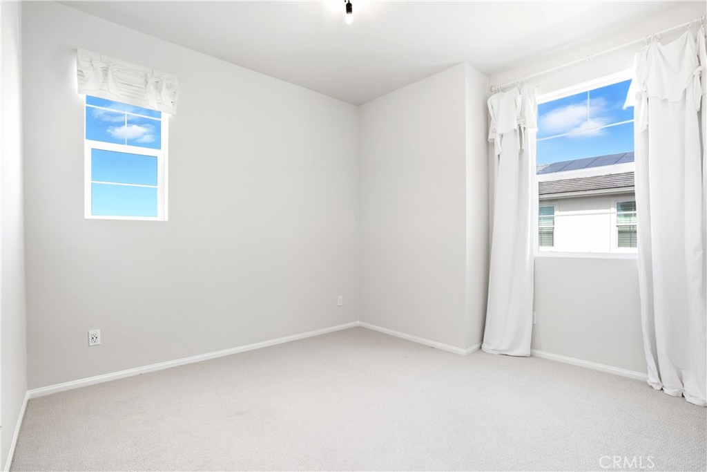 1142 Brush Creek