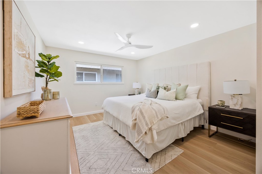 336 E Briardale Avenue 3